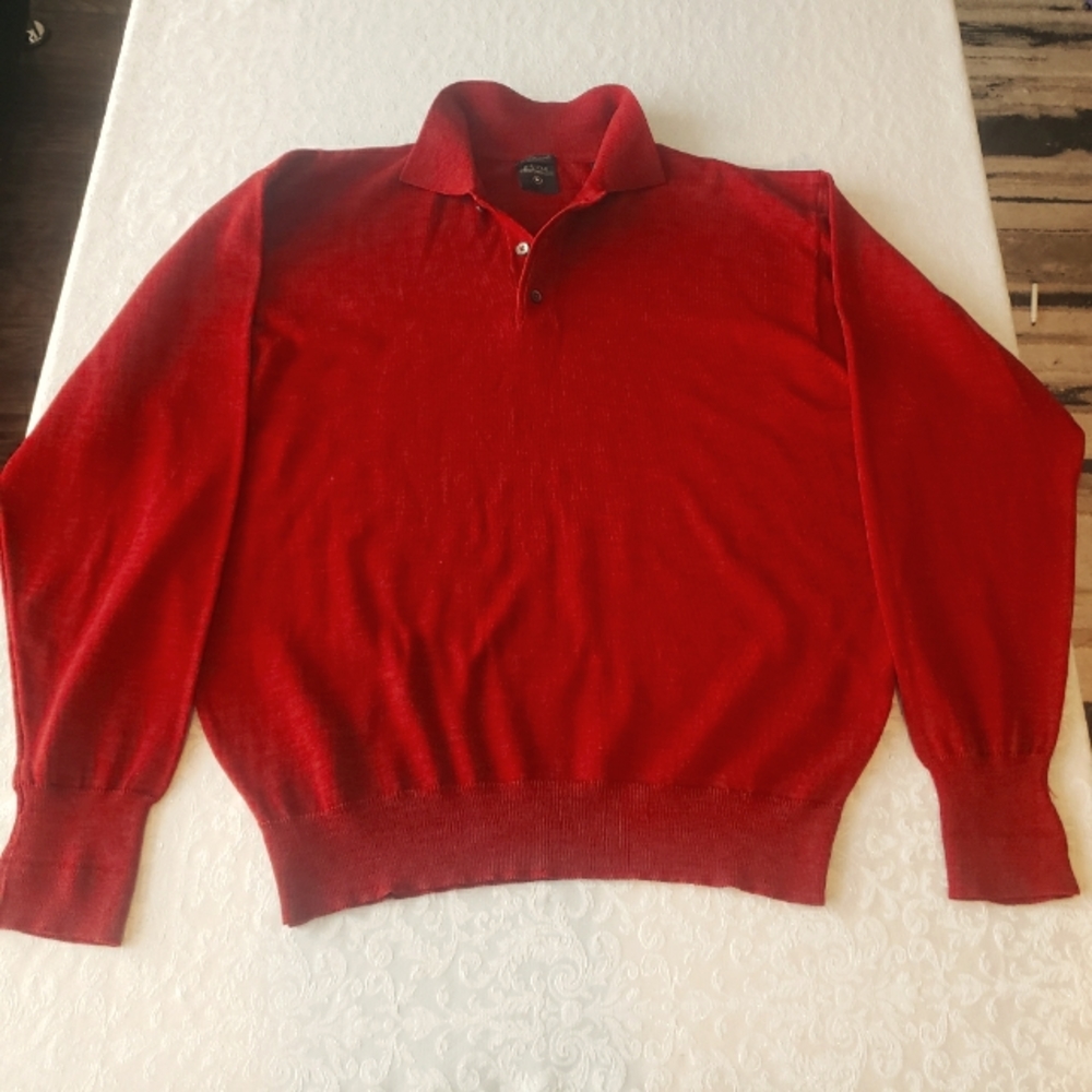 Sweater. WOOL.  E-LUXE. Israel. Size M.